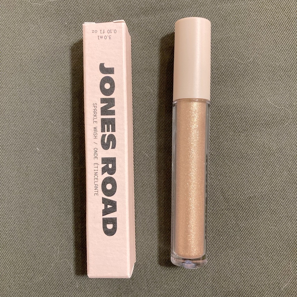 Jones Road Sparkle Wash in Midas, unused and unopened